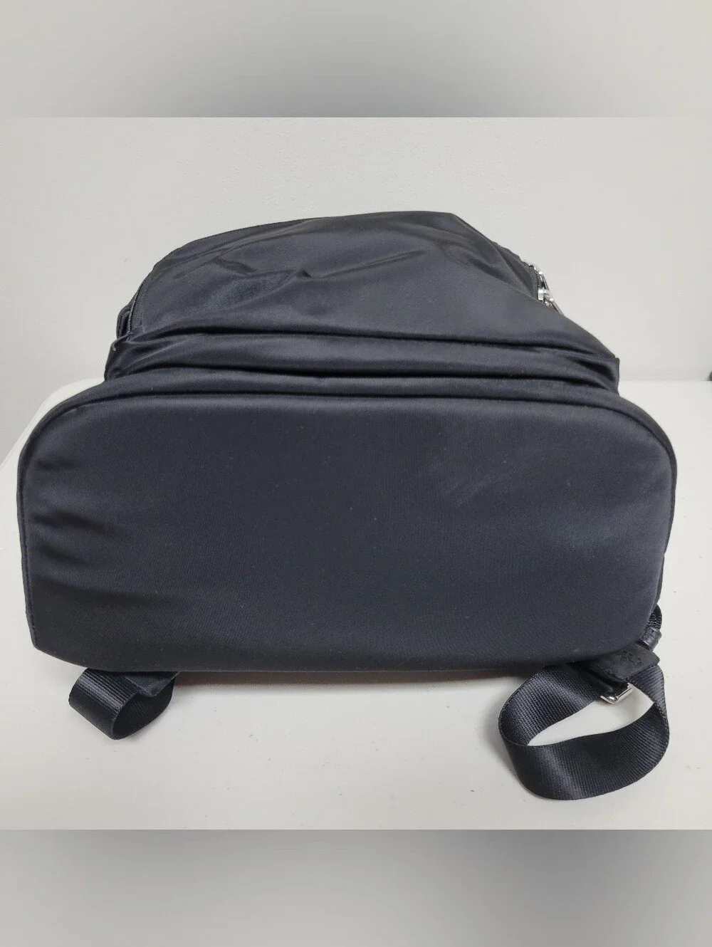 Tumi Voyageur Carson Blackpack.
